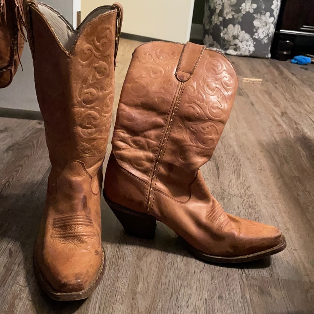 Durango cowboy boots size 8